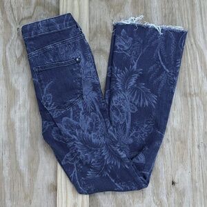Pilcro The Icon Floral Print Denim Jeans Raw Hem EUC size 26